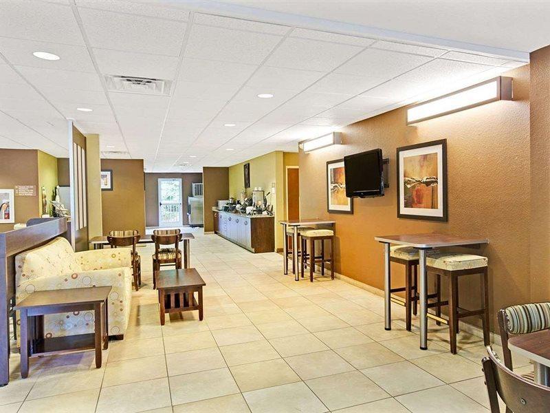 Microtel Inn & Suites By Wyndham Bryson City Zewnętrze zdjęcie