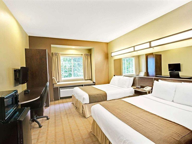 Microtel Inn & Suites By Wyndham Bryson City Zewnętrze zdjęcie