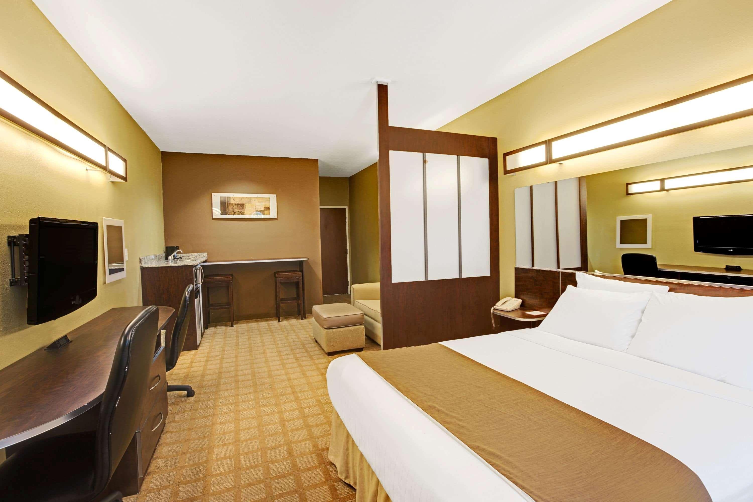 Microtel Inn & Suites By Wyndham Bryson City Zewnętrze zdjęcie