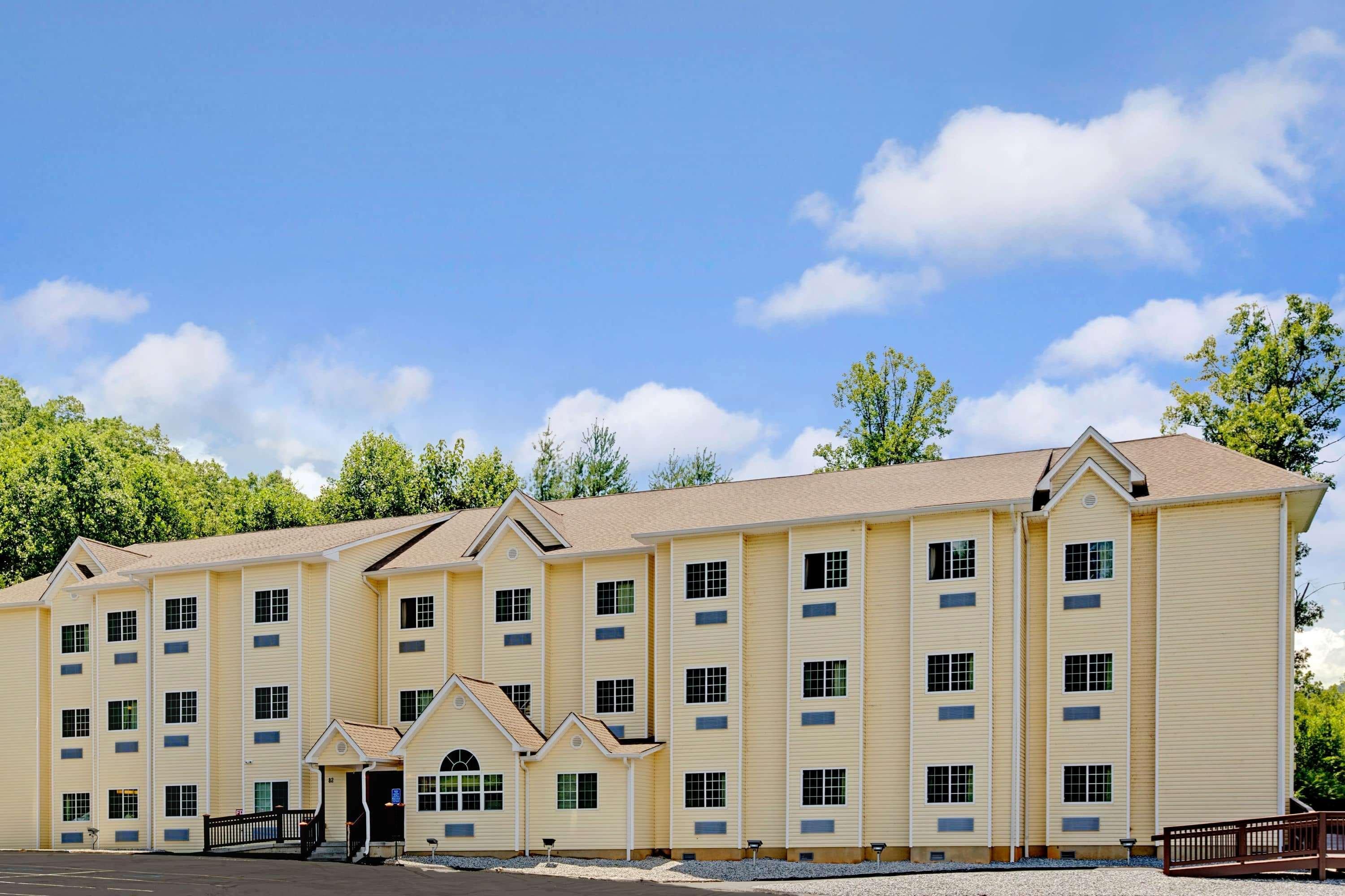 Microtel Inn & Suites By Wyndham Bryson City Zewnętrze zdjęcie
